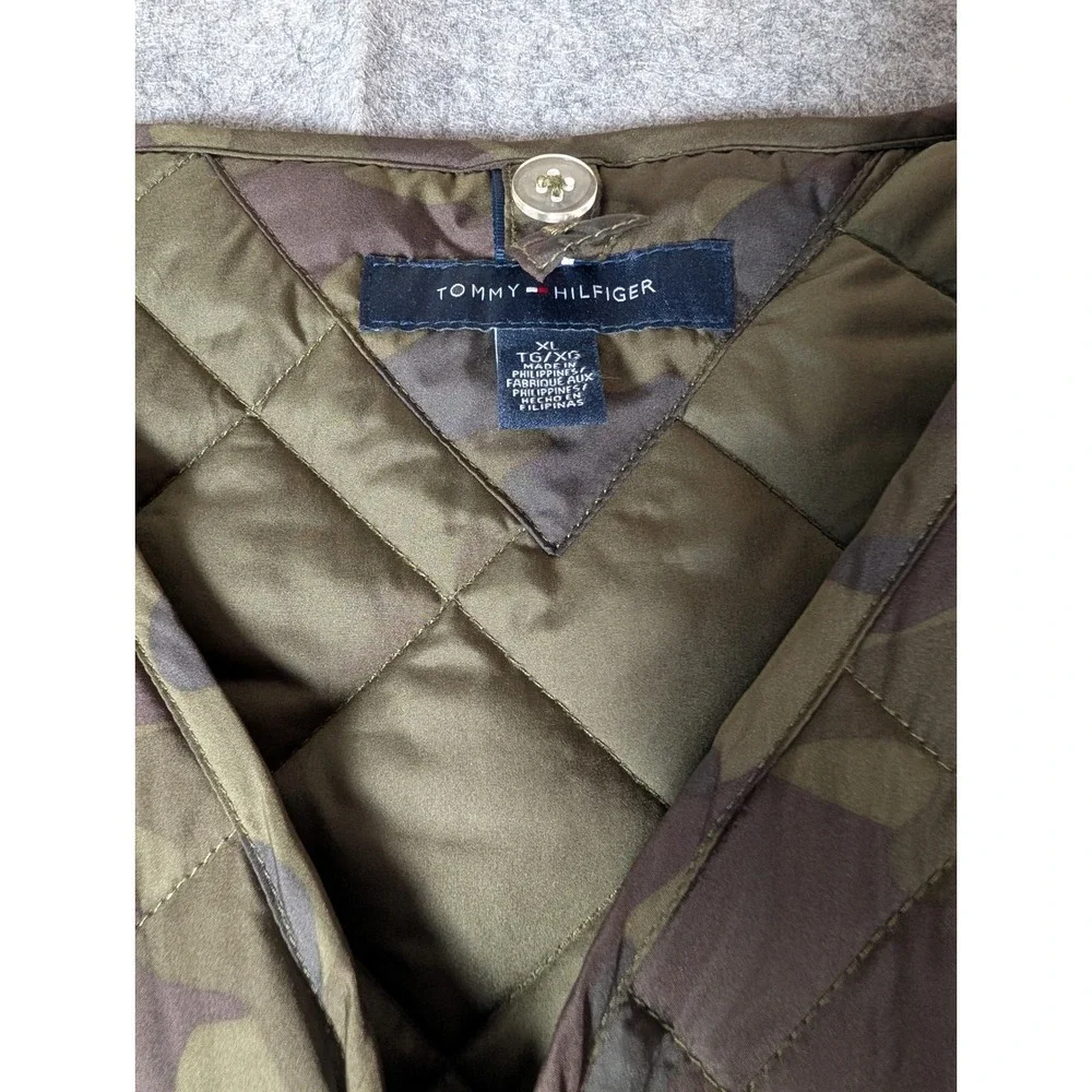 Tommy Hilfiger Mens Quilted Camouflage Full Zip Vest Olive Green Camo XL‎